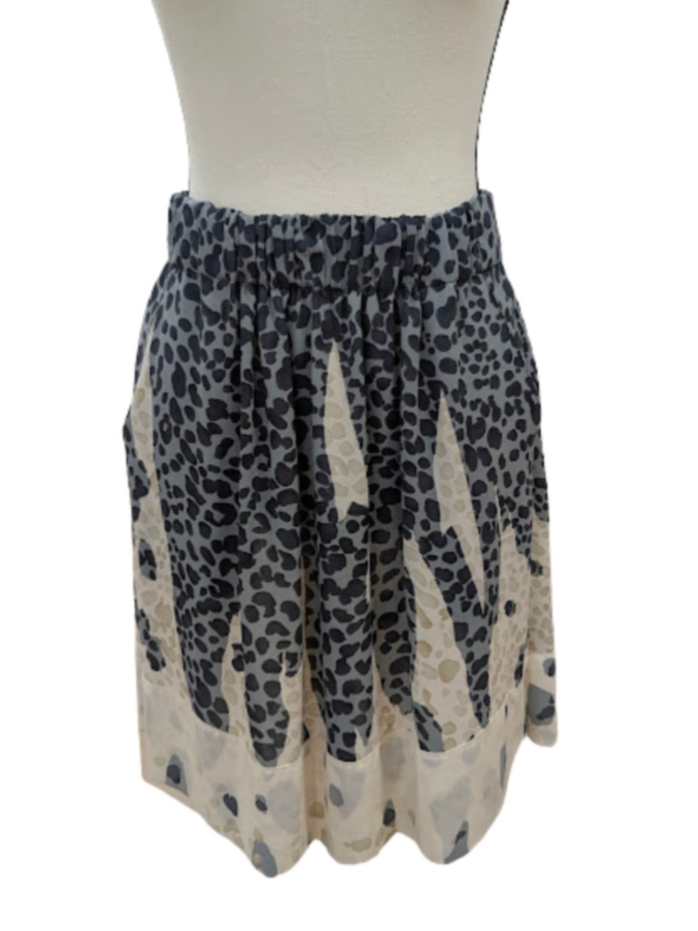 CAbi Gray Leopard Print Midi Skirt Size Small Animal Print Boho Pockets Flowy